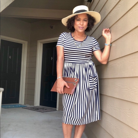 Navy short sleeve round neck striped tunic dress - Picture 6 of 8